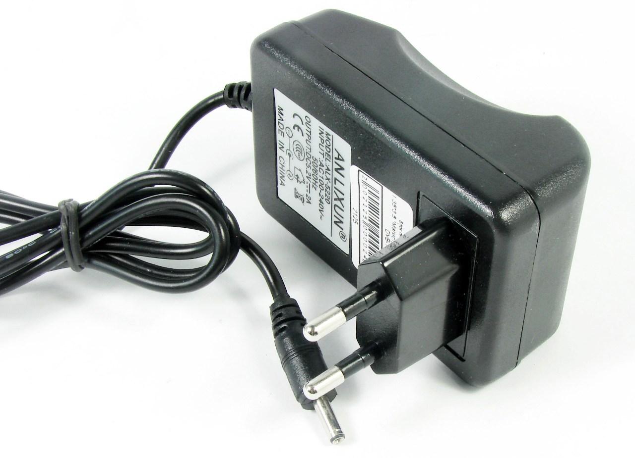 Блок питания импульсный AC Adapter 220 -  5.2V 2A штекер 1.35*3.5 "Магистр"  для приставок DVB-T2