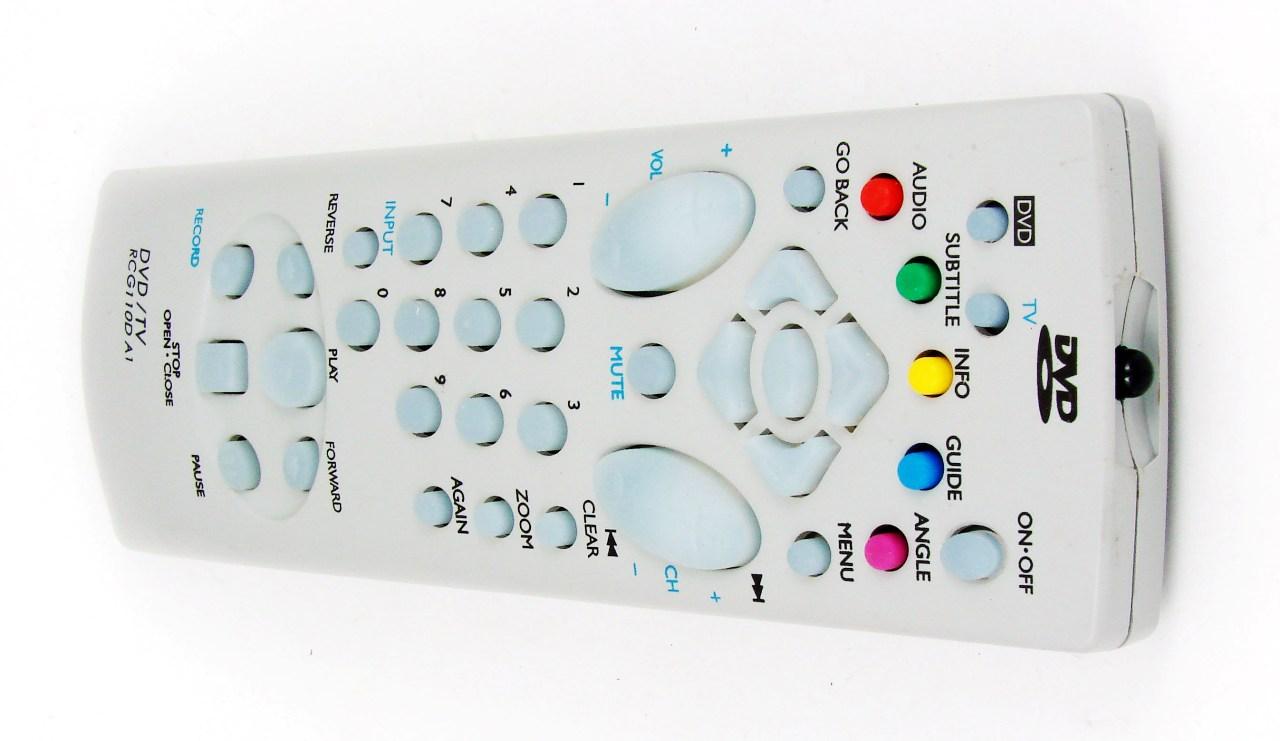 Пульт для телевизора + DVD THOMSON RCG-110 DAI (моноблок)