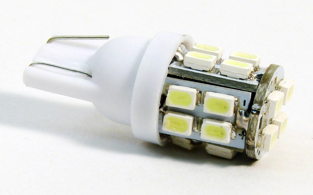 Автолампа светодиодная 20 LED (Повыш. яркость) SMD T10 W5W Wedge Car Light Bulb